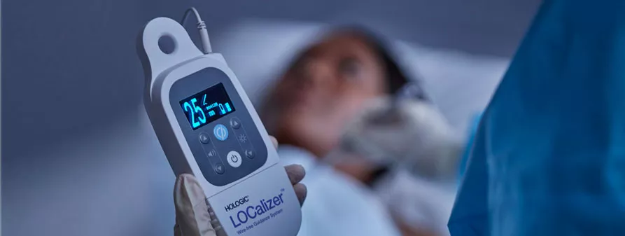 Arzt bei der Arbeit mit LOCalizer