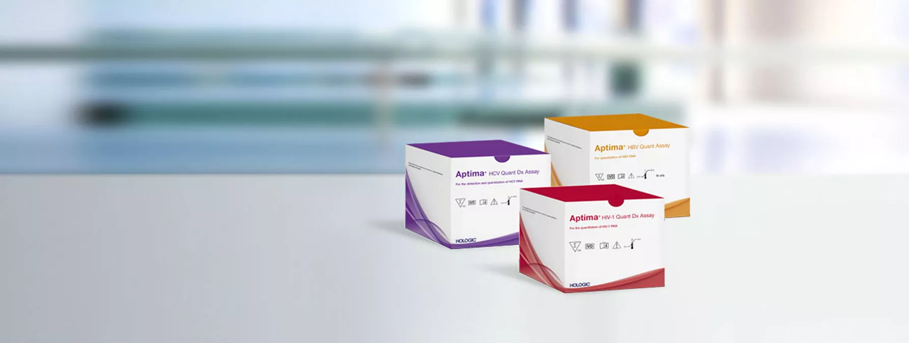 Assay-Boxen im Labor-Hintergrund