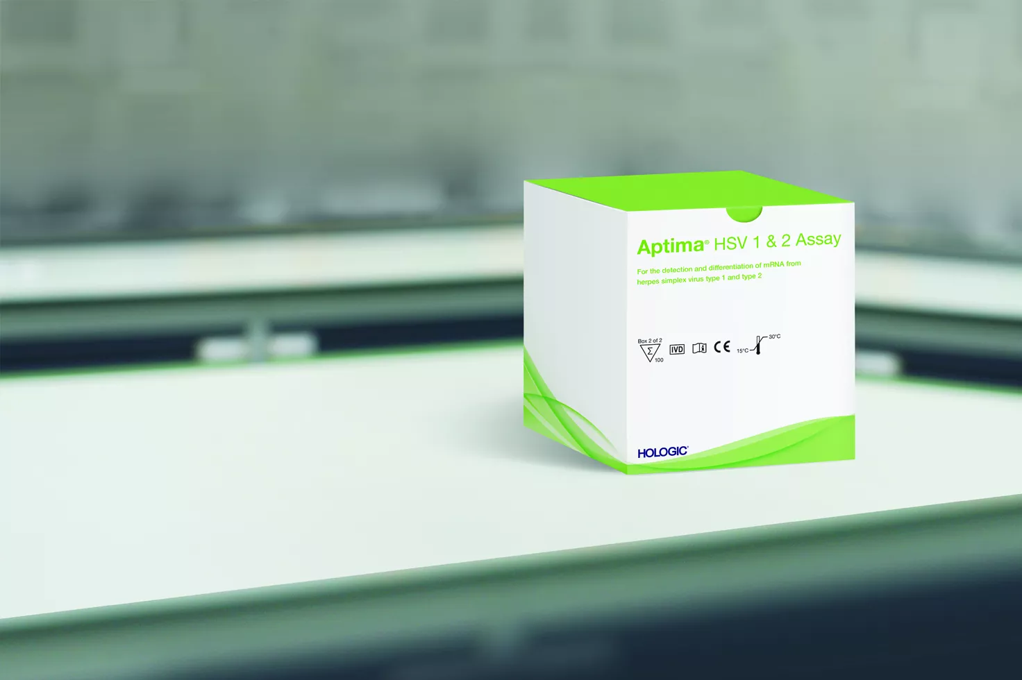 Test-Karton vor unscharfem Hintergrund